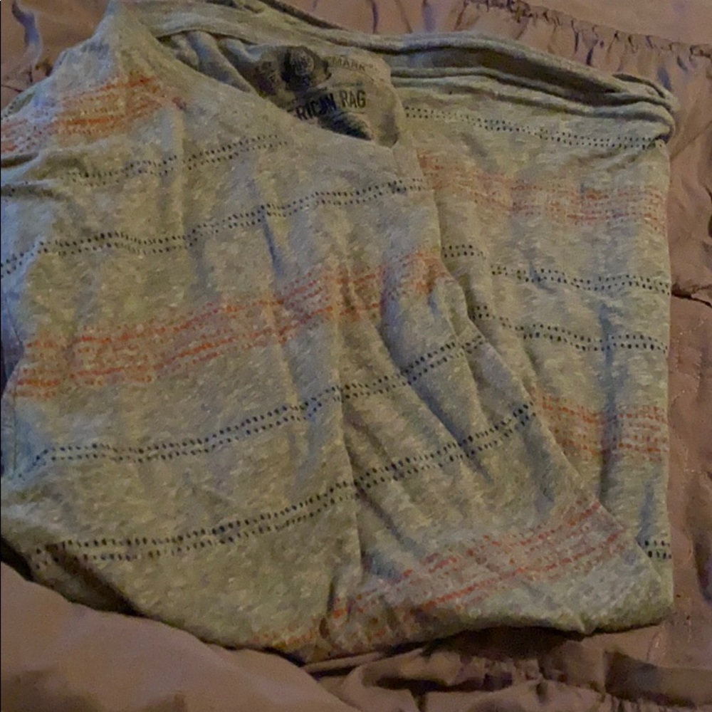 American Rag t-shirt - Picture 3 of 3